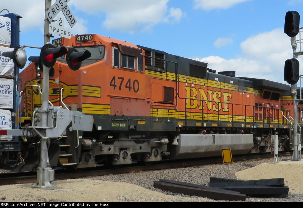 BNSF 4740